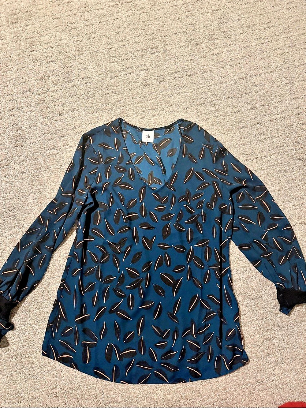 Cabi Shadow Leaf Blouse Floral Blue & Black Size Small
